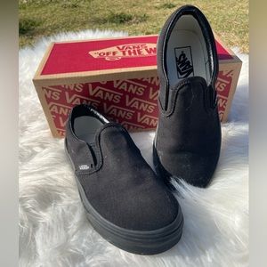 Brand New In Box Kids Van’s Slip On Sneaker